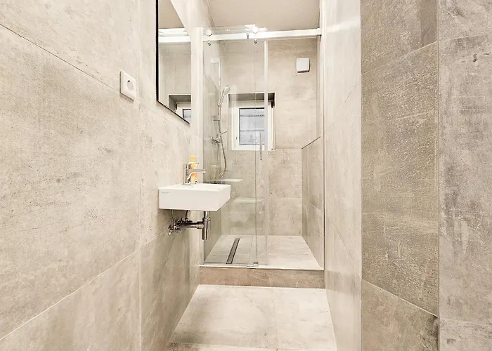 Tolstov - 2 Mit Terrasse - 25 Min Messe Dus * 杜伊斯堡