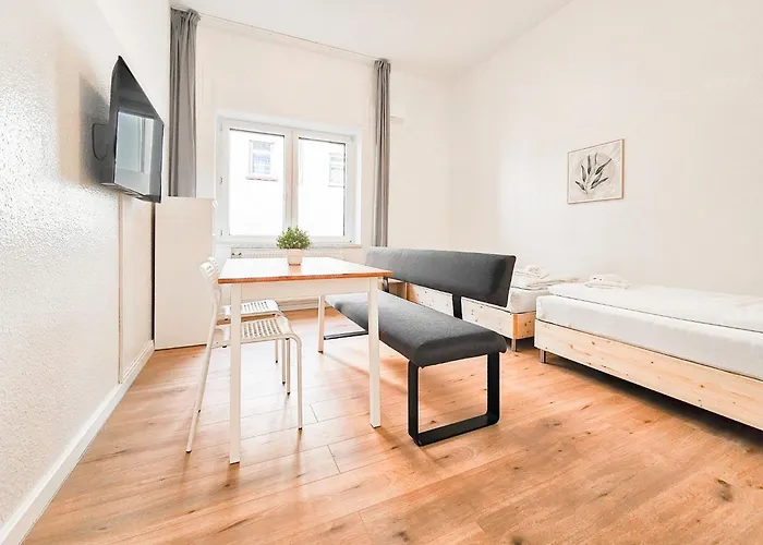 Tolstov - 2 Mit Terrasse - 25 Min Messe Dus 杜伊斯堡